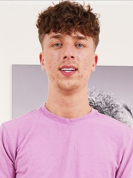 Ethan Seeks