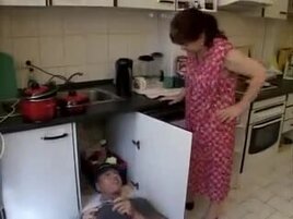 Housewife ravages plumber by snahbrandy