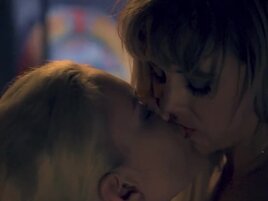 Lustful lezzies Cherie DeVille and Kenna James fuck hard