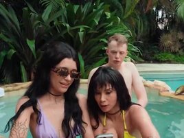 Ari Alectra fucking a geeky dude in a sneaky porn movie