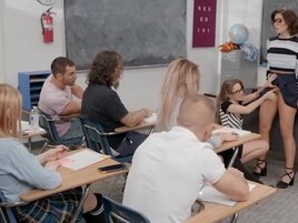 Dirty dirty fuckfest with two freaky college students