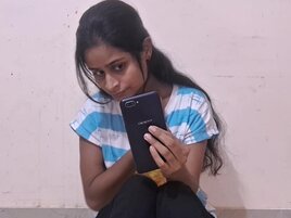 Indian girl with a petite body making a sex tape