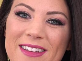 Smokeshow brunette gets licked and fucked silly