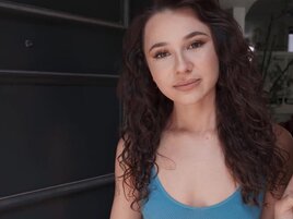 Hairy vag babe is going to get fucked by a new tenant