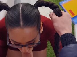 Great bang with a brunette who wants to get pulled by the hair