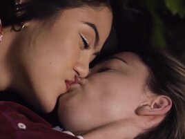 Teeny with a tight body fucking a horned-up Asian lezzie
