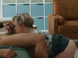 Dee Williams shows that she's willing to fuck anyone