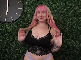 Skylar Vox showing her boobs before the POV banging