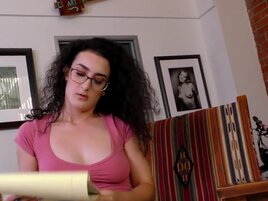 Lyra Lockhart shows her BJ skills after studying